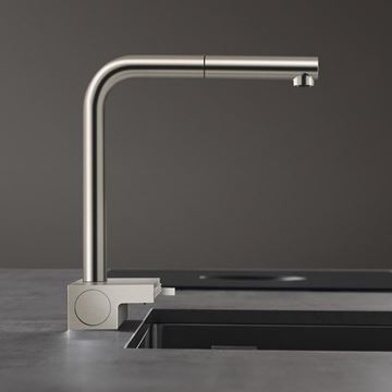 HANSGROHE AQUNO SELECT M81 drezová batéria, s vyťahovacou koncovkou a plochou sprškou, nerez 73836800 Obrázek - fotka