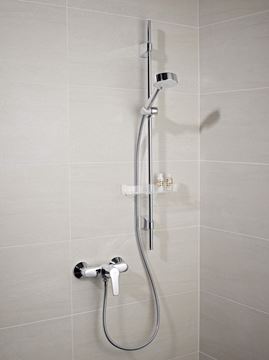 HANSA BASICJET sprchová súprava 4-dielna, ručná sprcha pr. 95 mm, 3 prúdy, tyč, hadica, mydelnička, Eco, chróm 44780133 Obrázek - fotka