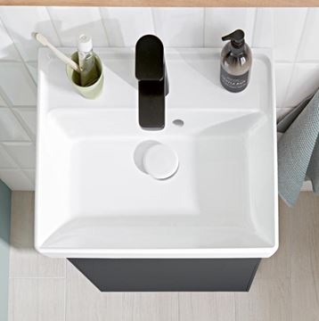 VILLEROY & BOCH COLLARO umývadlo 45 cm, s otvorom pre batériu a prepadom, CeramicPlus, alpská biela 433445R1 Obrázek - fotka