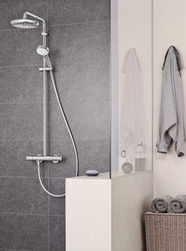 GROHE TEMPESTA COSMOPOLITAN 210 sprchový set s termostatickou batériou, horná sprcha, ručná sprcha s 2 prúdmi, tyč, hadica, chróm 27922001 Obrázek - fotka