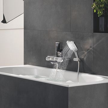 GROHE RAINSHOWER SMARTACTIVE 130 CUBE sprchová súprava 3-dielna, ručná sprcha 130x130 mm, 3 prúdy, hadica, držiak, Water Saving, chróm 26588000 Obrázek - fotka