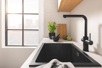 GROHE BLUE PURE MINTA drezová batéria, s vyťahovacou koncovkou, s filtračným zariadením, phamtom black 30590KF0 Obrázek - fotka