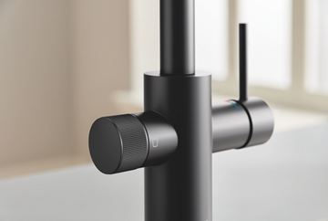 GROHE BLUE PURE MINTA drezová batéria, s vyťahovacou koncovkou, s filtračným zariadením, phamtom black 30590KF0 Obrázek - fotka