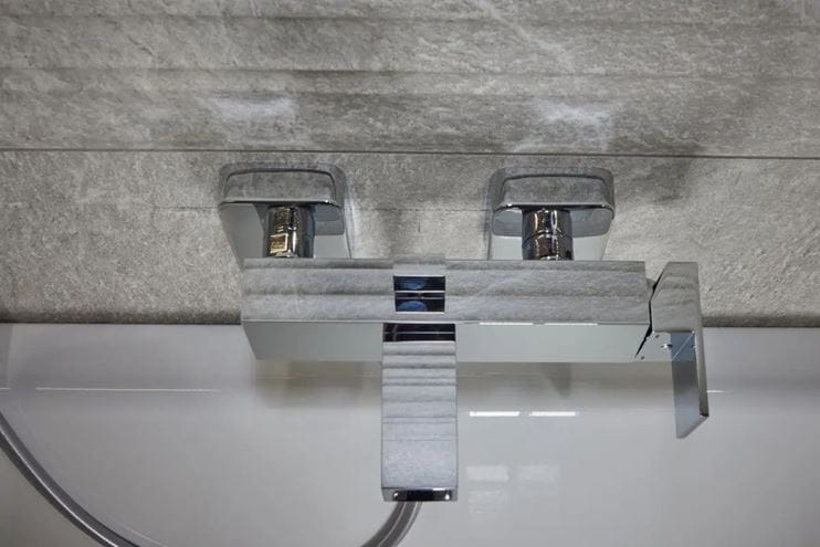 HERZ SQ vaňová nástenná batéria, chrom UH00360 Obrázek - fotka
