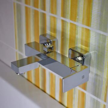 HERZ SQ vaňová nástenná batéria, chrom UH00360 Obrázek - fotka
