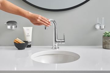 GROHE ESSENTIALS nástenný pohárik, sklo, chróm 40447001 Obrázek - fotka
