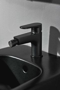 IDEAL STANDARD CERAFINE O bidetová stojanková batéria, s odtokovou súpravou, hodvábna čierna BC705XG Obrázek - fotka